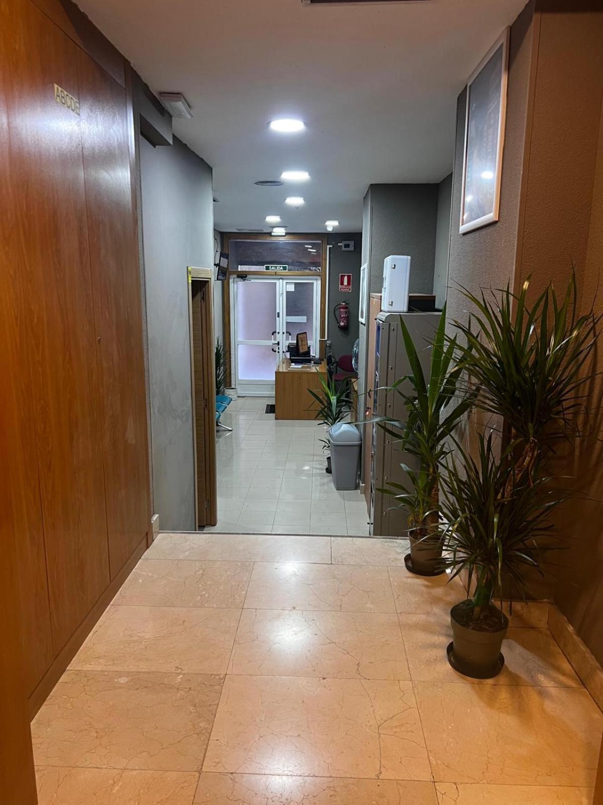 Hostel Estrella 20 Madrid Ngoại thất bức ảnh