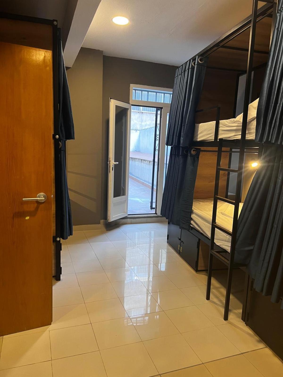 Hostel Estrella 20 Madrid Ngoại thất bức ảnh