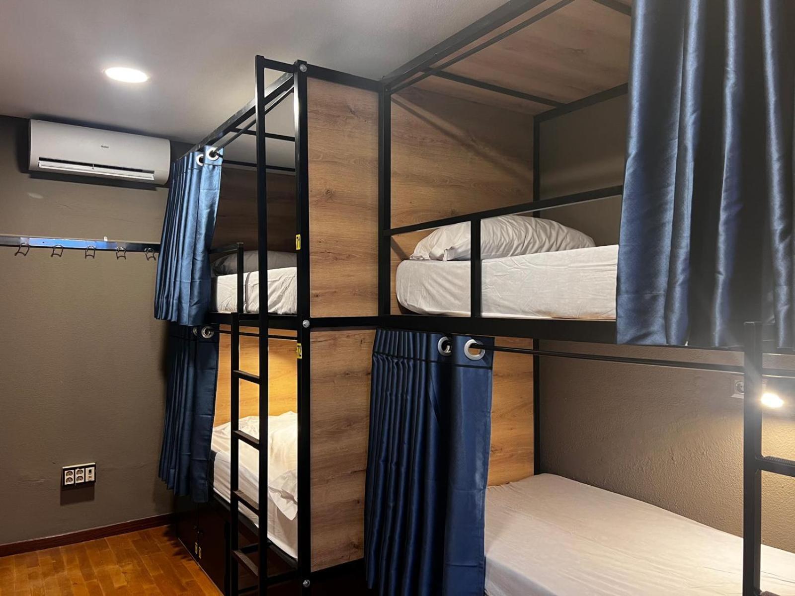 Hostel Estrella 20 Madrid Ngoại thất bức ảnh