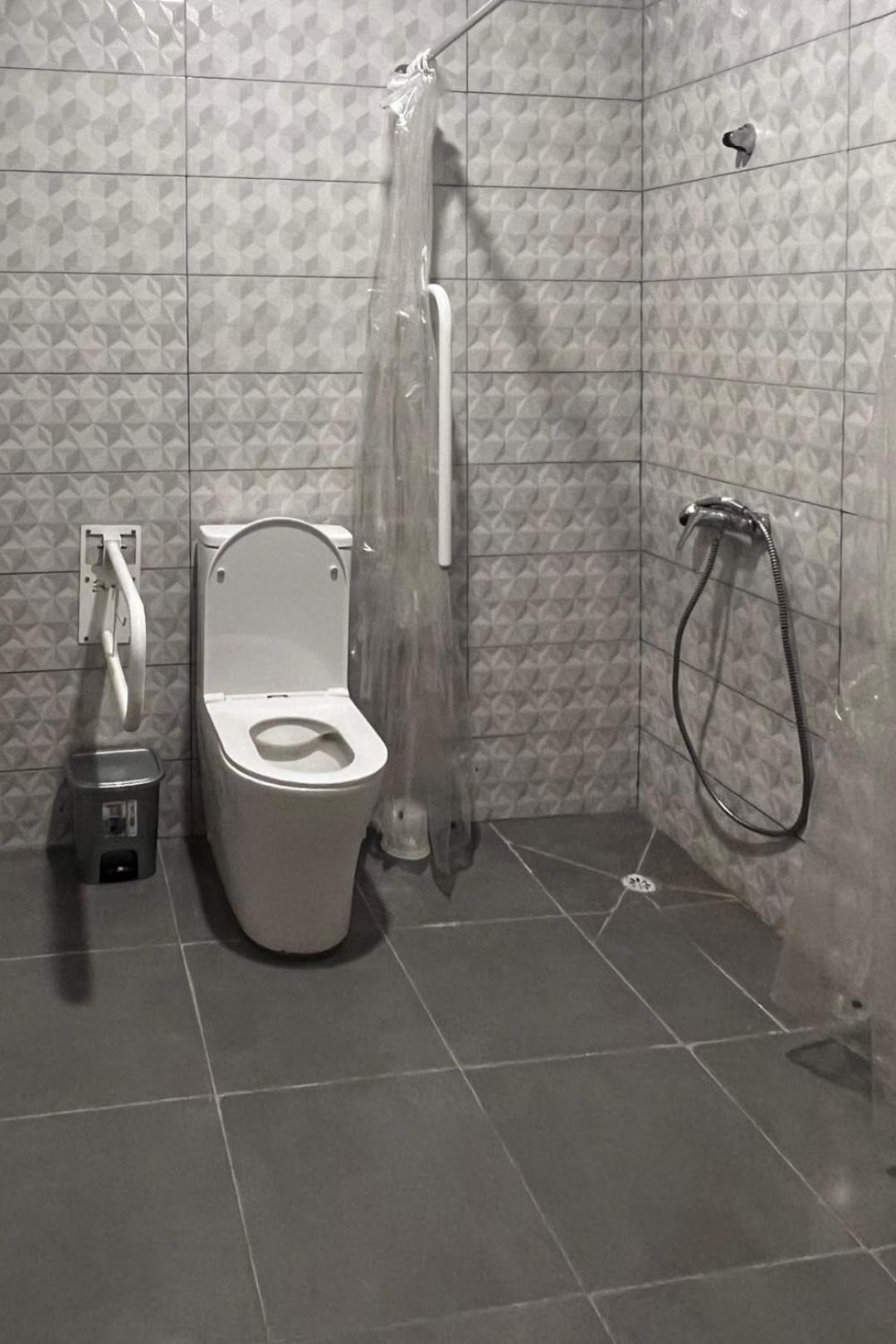 Hostel Estrella 20 Madrid Ngoại thất bức ảnh