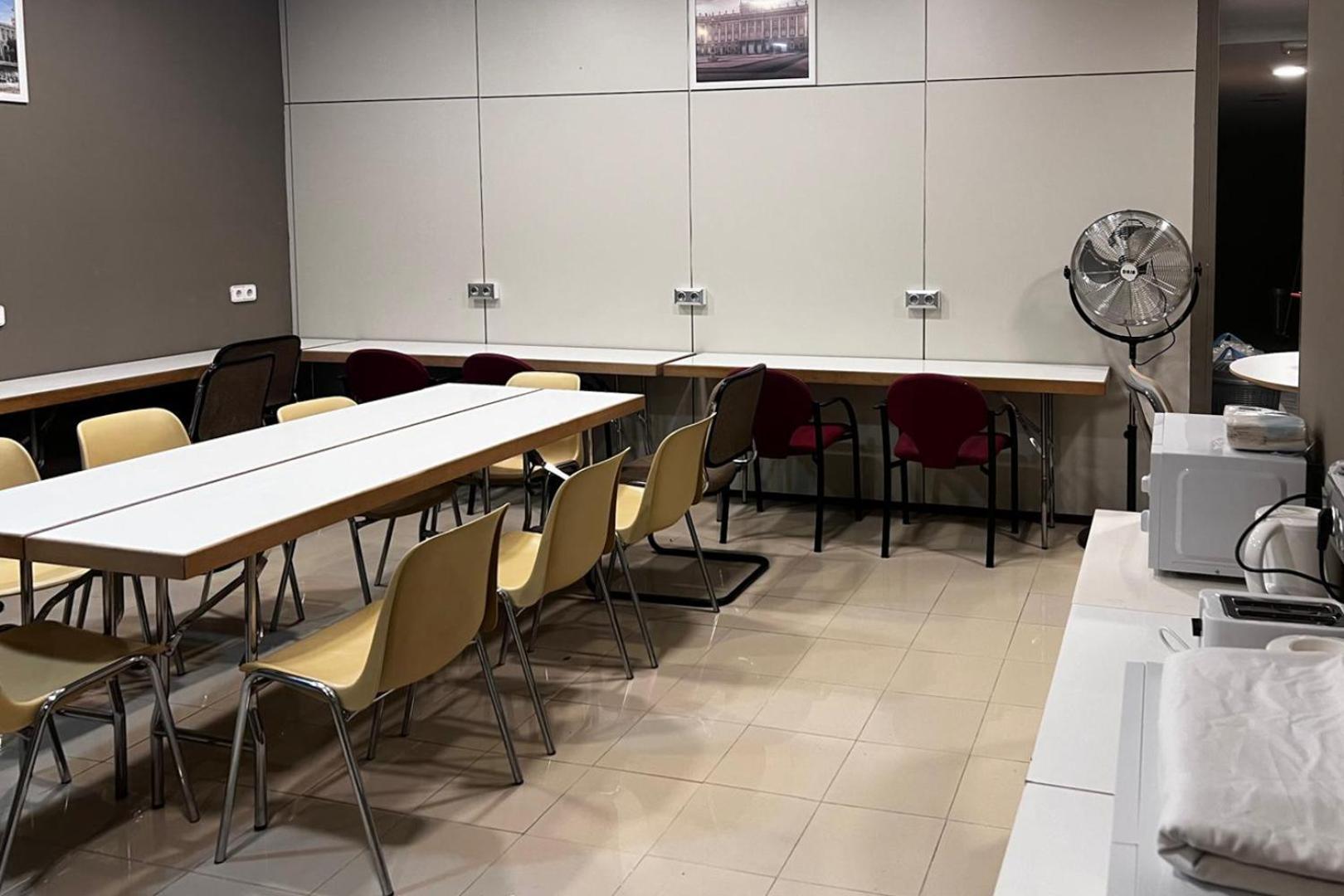 Hostel Estrella 20 Madrid Ngoại thất bức ảnh
